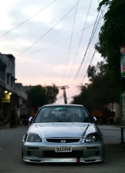 Honda Civic EXi 2000