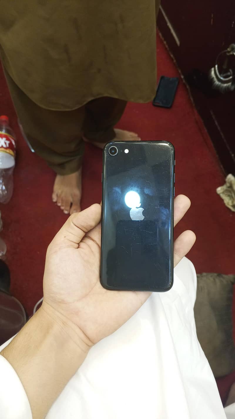 Apple iPhone SE 0