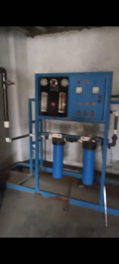 urgent  sell water plants with louder rikasha 4lakh 30hazr Karachi