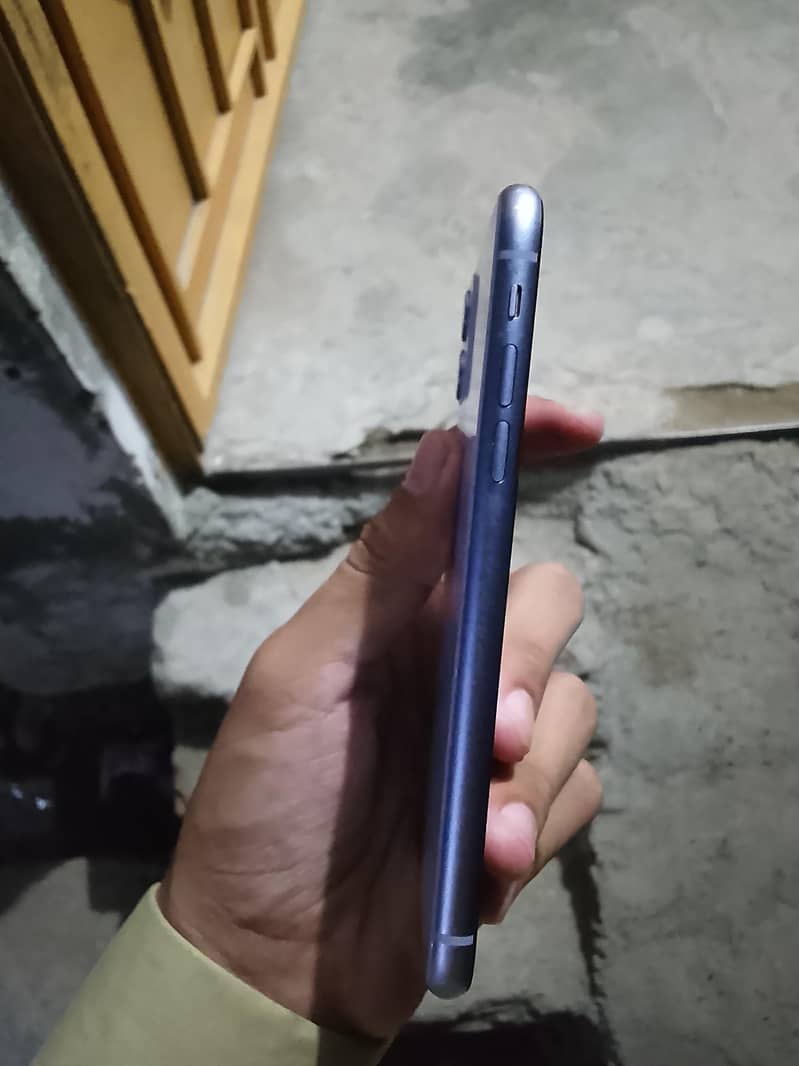 Apple iPhone 11 2