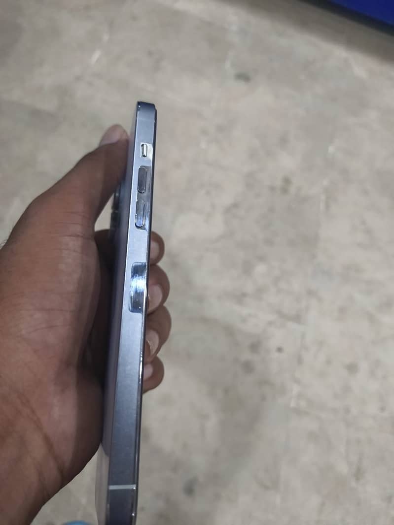 Apple iPhone 14 Pro Max 5
