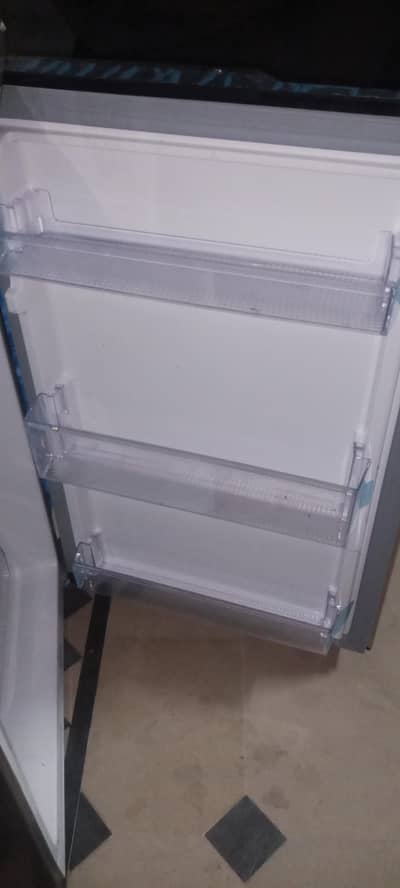 Dawlance refrigerator for urgent sale used only 20 days