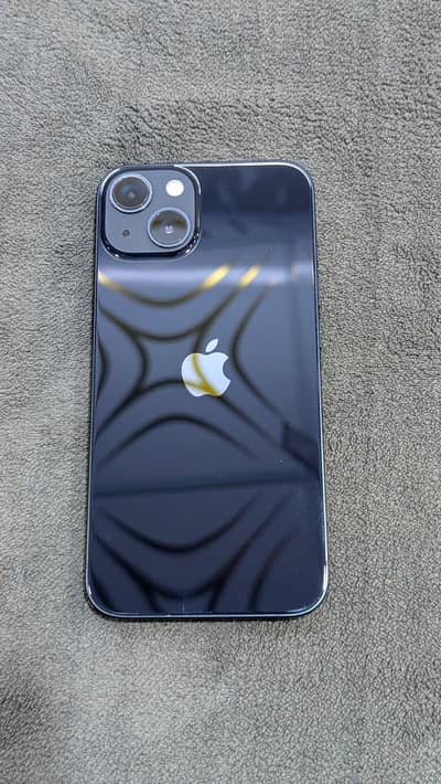 Apple iPhone 13