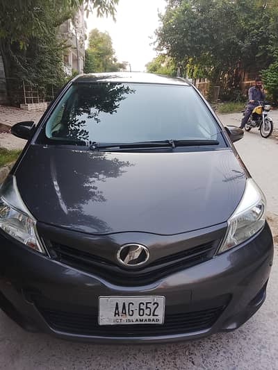 Toyota Vitz 2011