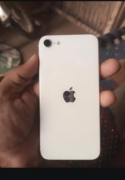 iPhone SE 2020 /03368696095/