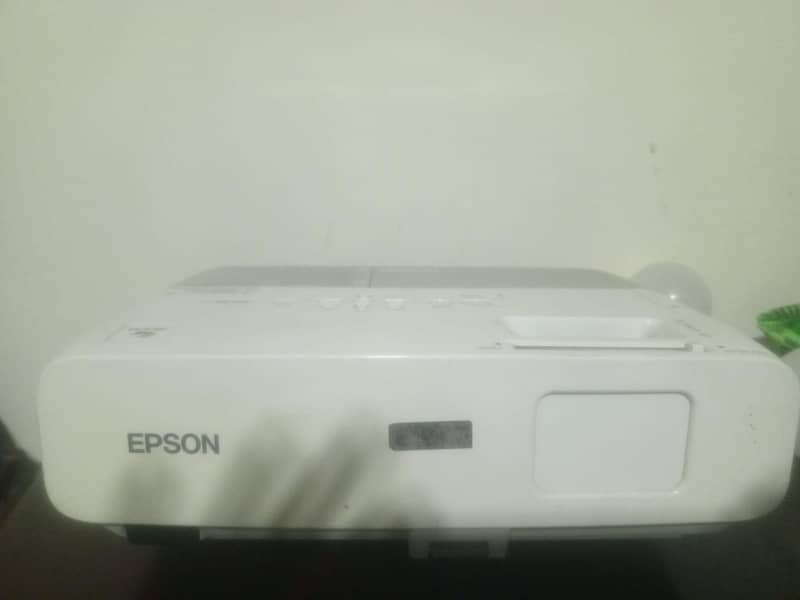 Epson EB-85 LCD Projector – Fully Working + Ceiling Mount 0