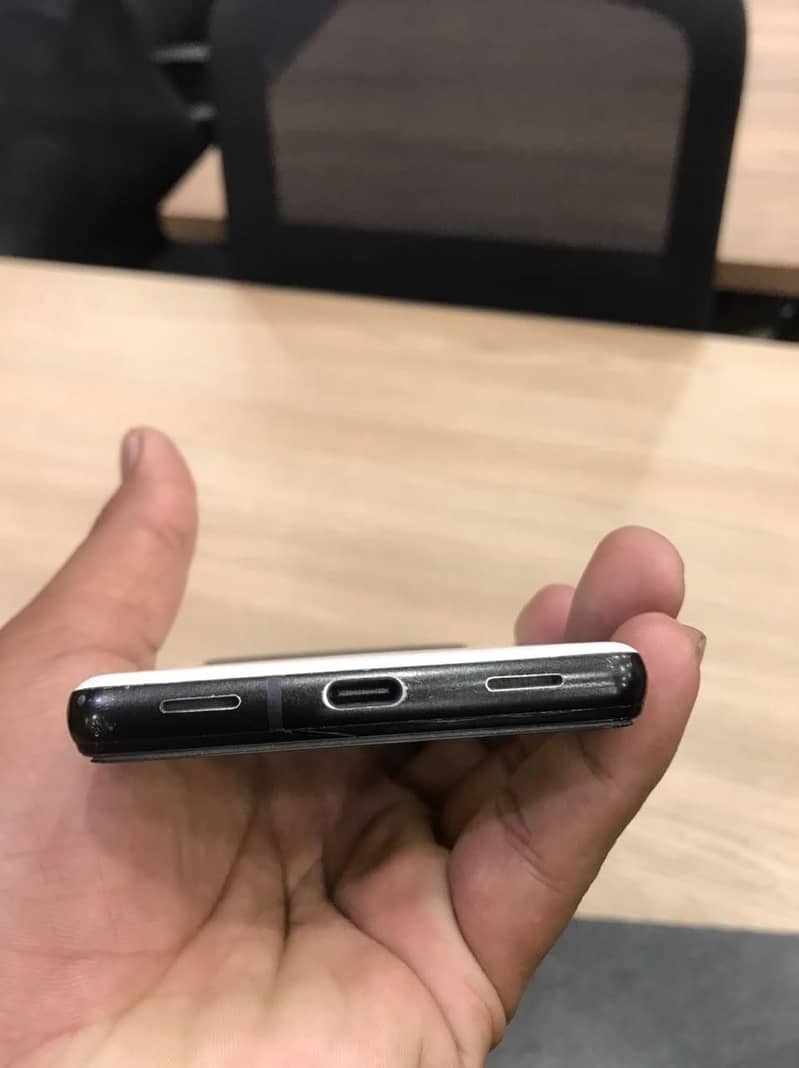 Google Pixel 6a 4
