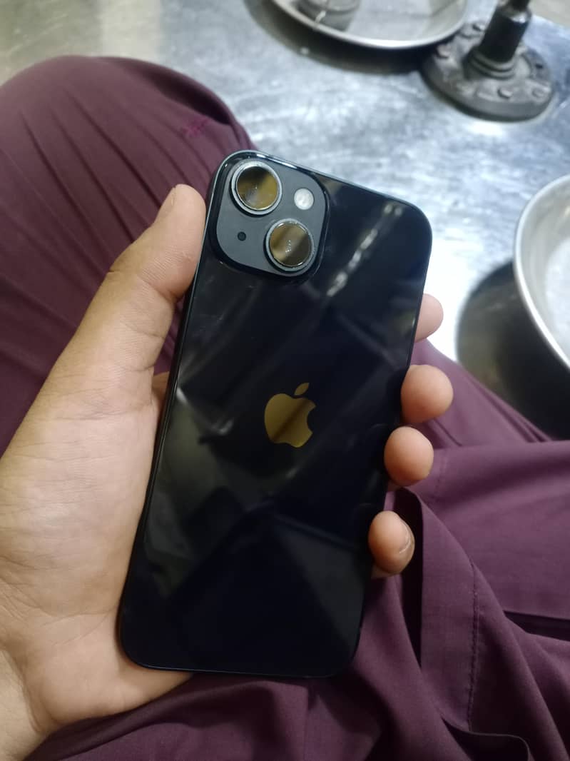 Apple iPhone 14 3