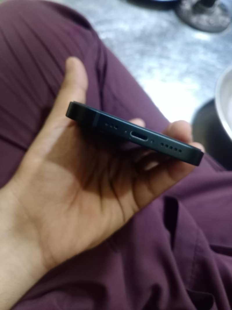 Apple iPhone 14 5