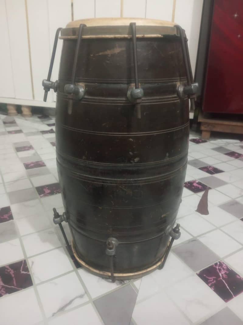 dholak 0
