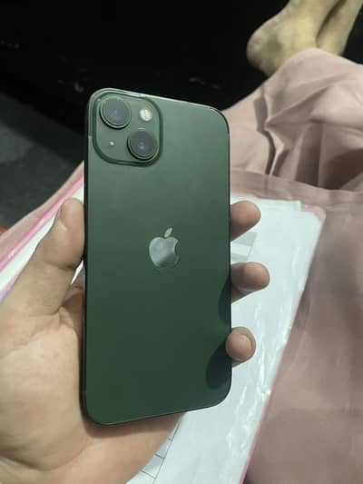 Apple iPhone 13