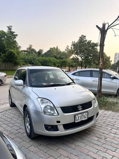 Suzuki Swift 2011 Model DLX