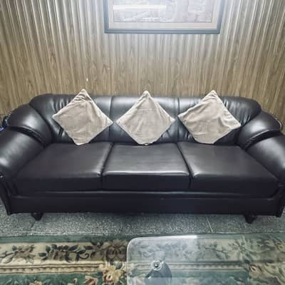 5 seater’s sofa
