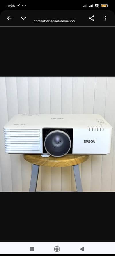 WE HAVE ALL KINDS OF PROJECTORS AVAILBLE IN DUBAI IMPORT 03152965654
