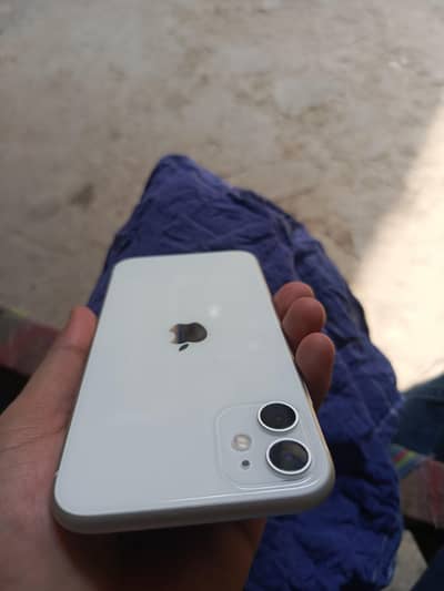 Apple iPhone 11