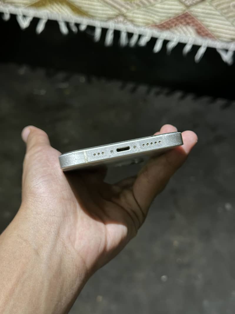 Apple iPhone 12 5