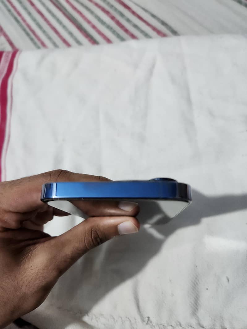 Apple iPhone 13 Pro 0