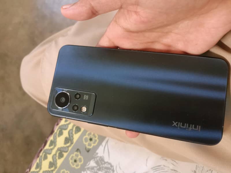 Infinix Note 11 1