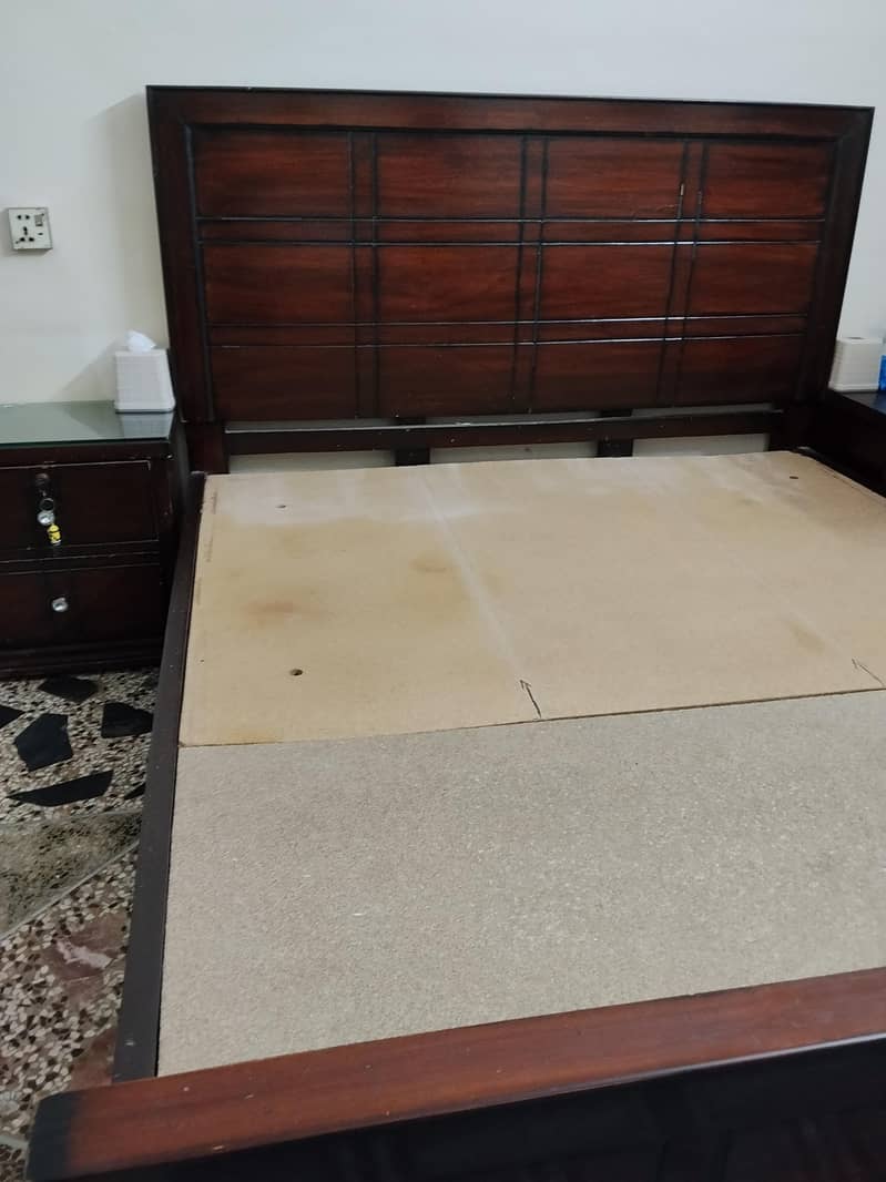 bed with side tables 1