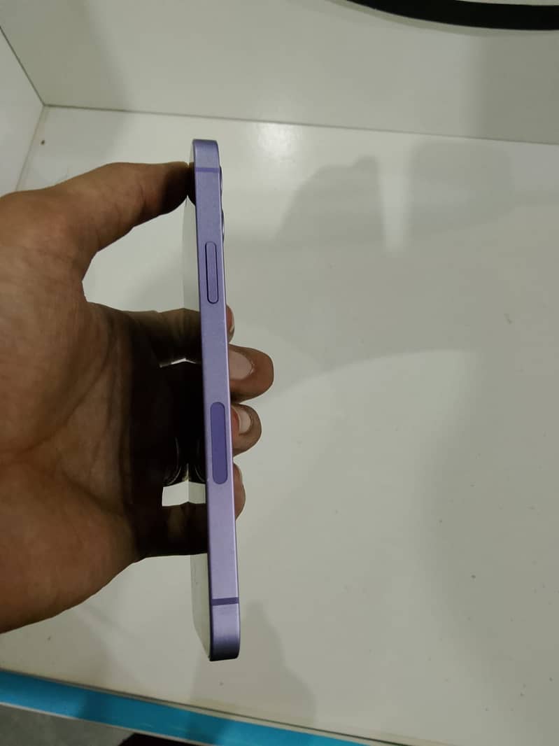 Apple iPhone 12 3
