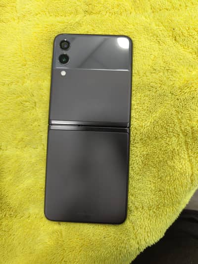 Samsung Mobile Z Flip 3