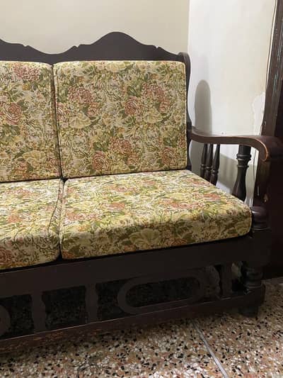 5 seater sofa set with new cushion