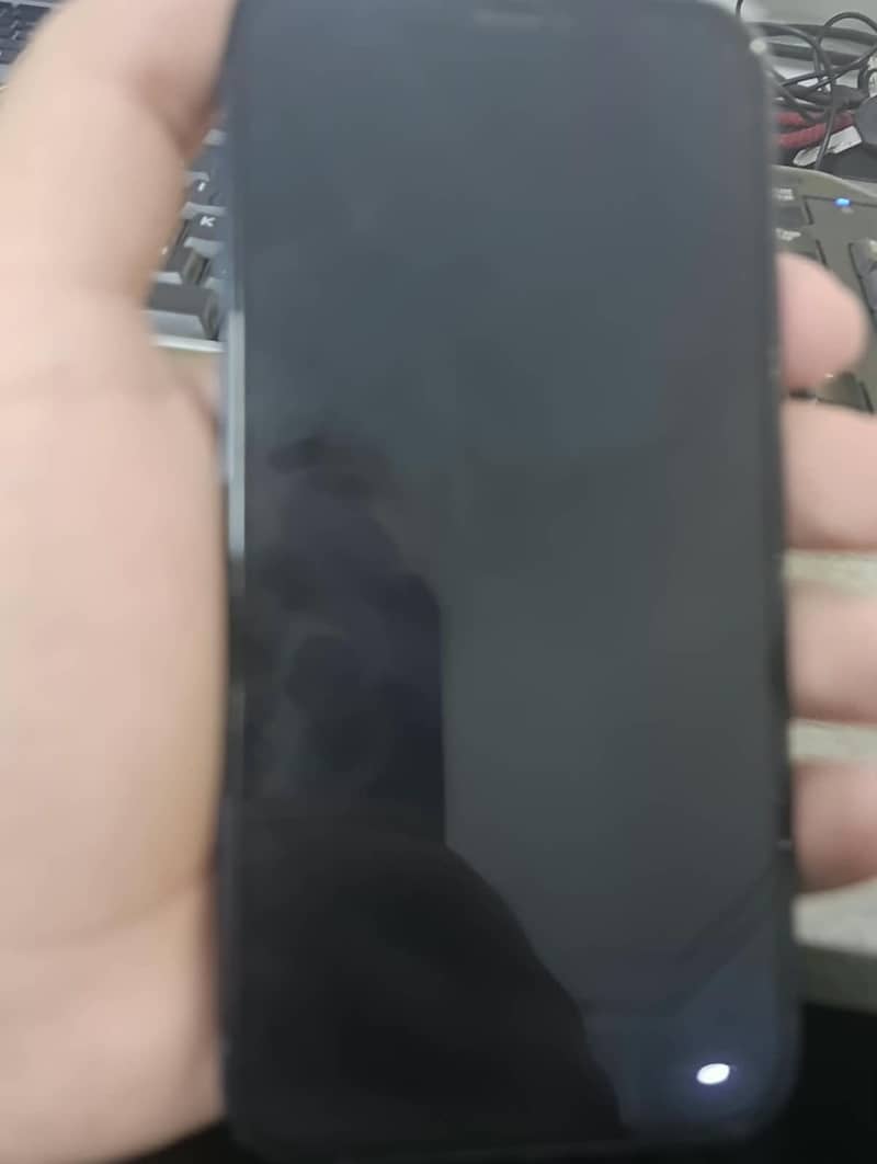 Apple iPhone 12 5