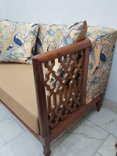 Deewan with Stool