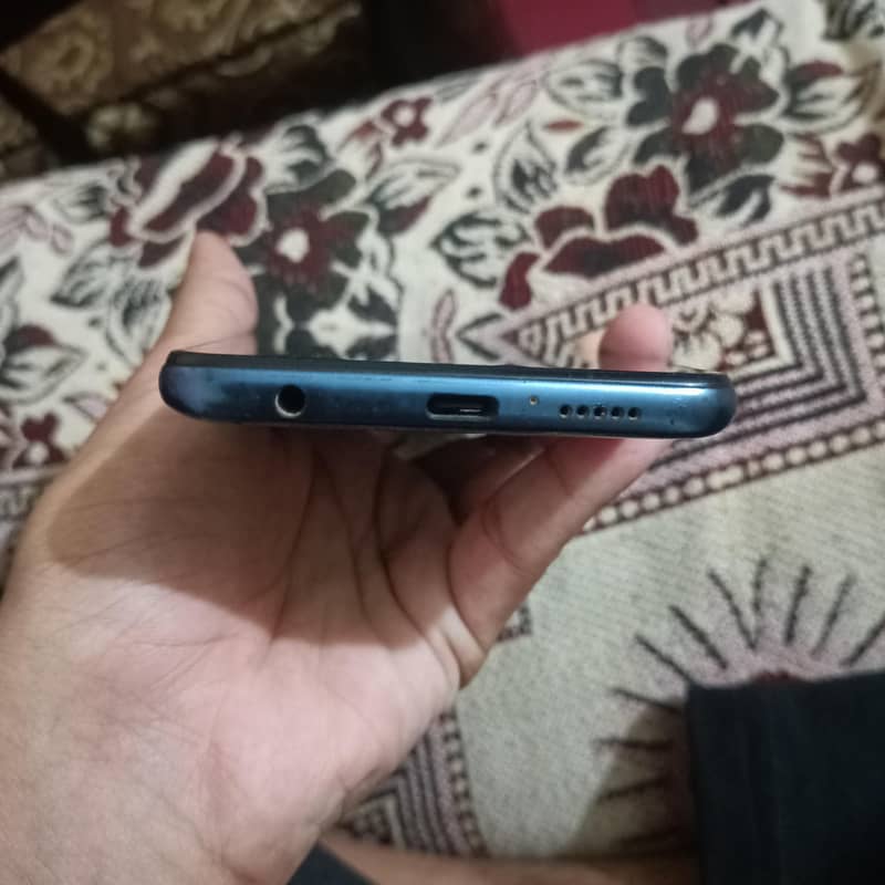 Xiaomi Redmi Note 9S 4