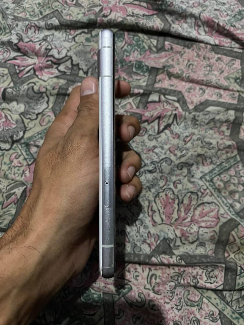 Google Pixel 7a 3