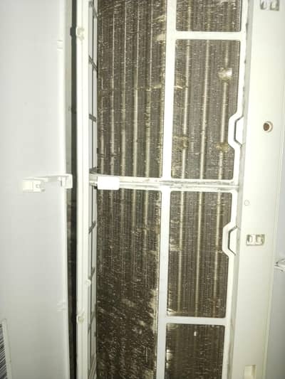 1 ton ac for sale good condition