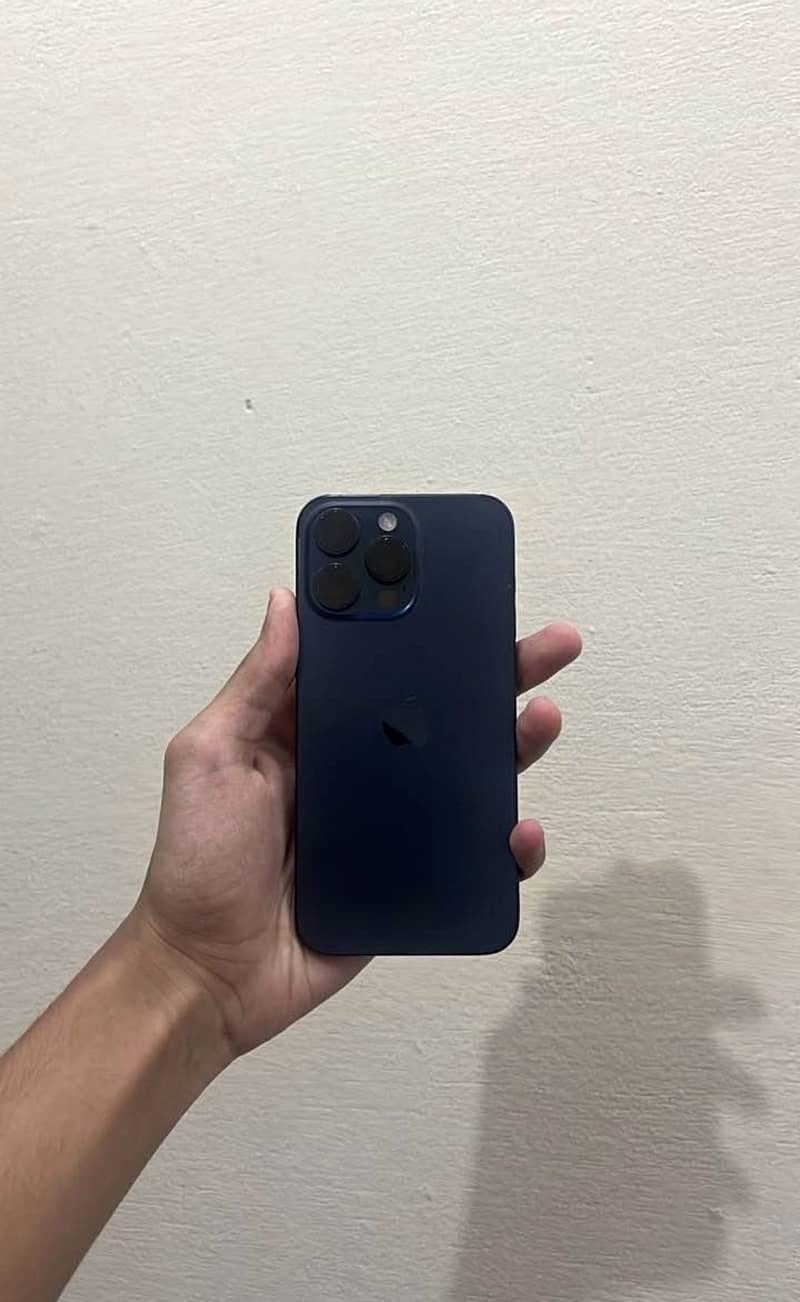 Apple iPhone 15 Pro 1