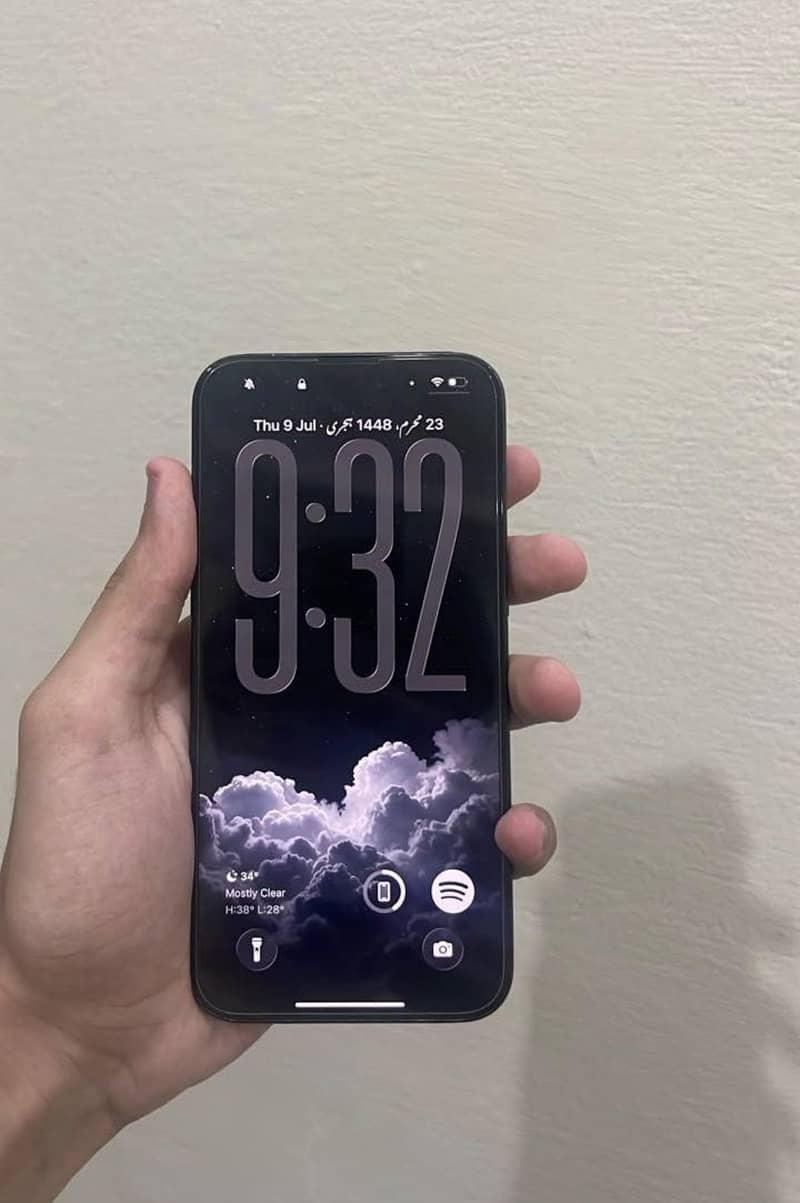 Apple iPhone 15 Pro 2