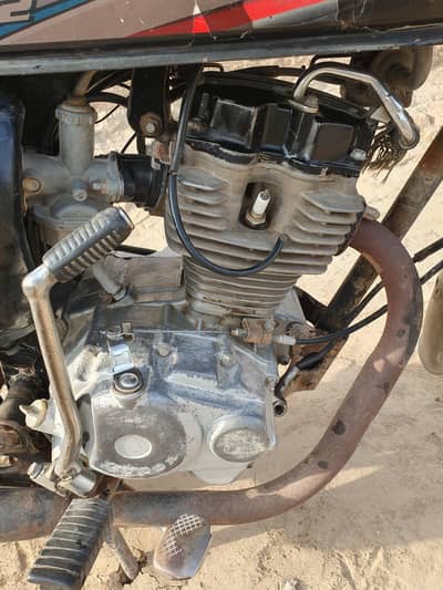bike ki mazed details WhatsApp pa 03071934863