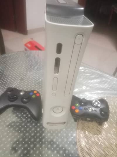 X Box 360 Console 200 G,B