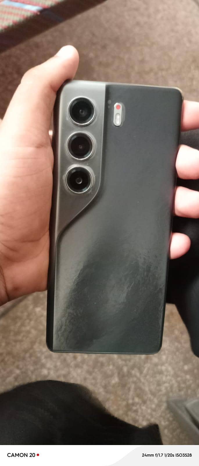 Tecno CAMON 40 Pro 0
