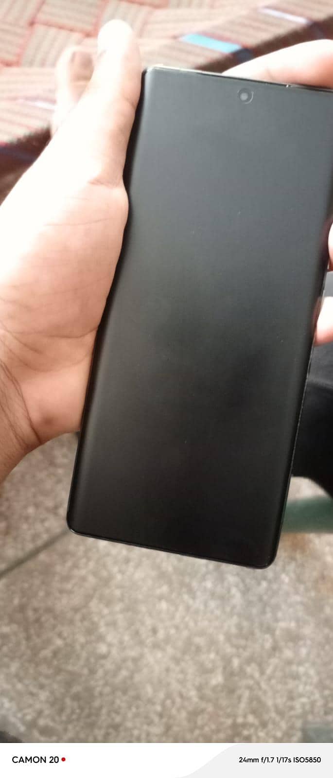 Tecno CAMON 40 Pro 1
