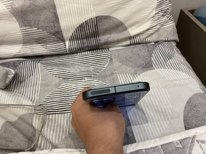 Google Pixel 9 4