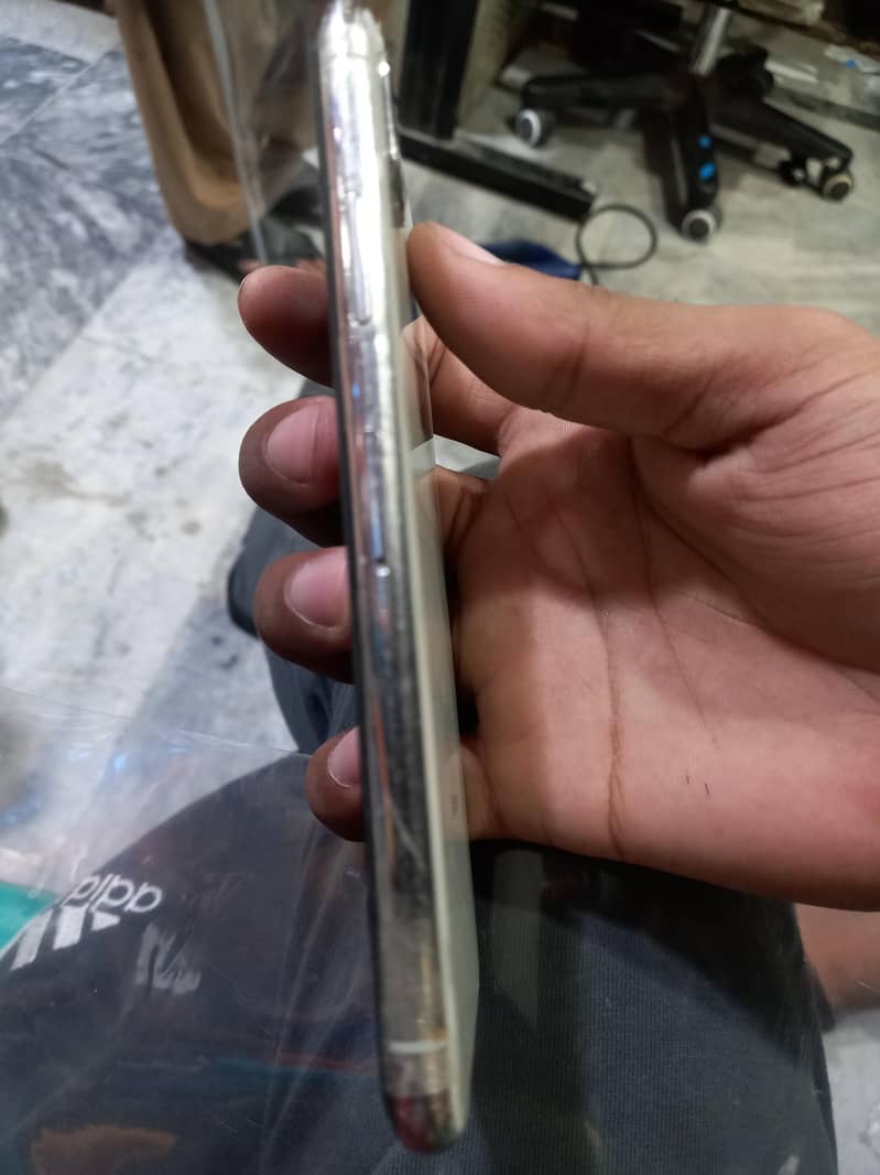 Apple iPhone X 1