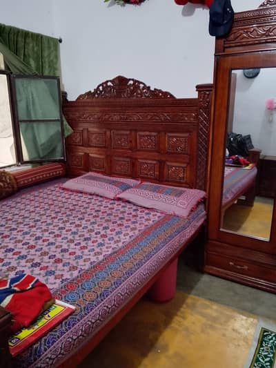 farnechar set  far sale ( 1,35000)