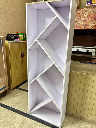 zigzag bookshelf 2ft . 6ft depth 10 inch white Lamination