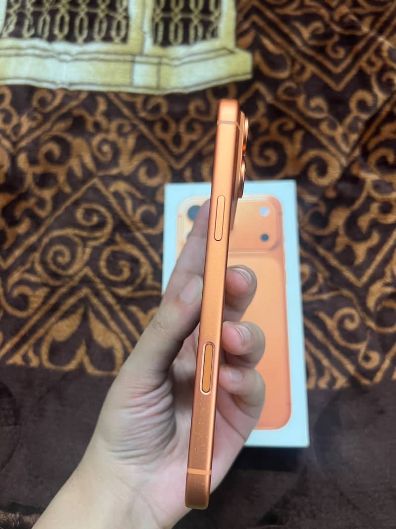 Apple iPhone 17 Pro Max 8