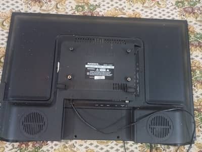 NOBEL 32 Inch LED TV | Wall Mount Included | Good Condition