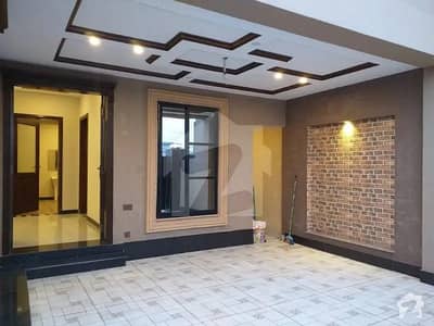 10 Marla like brand new house for sale