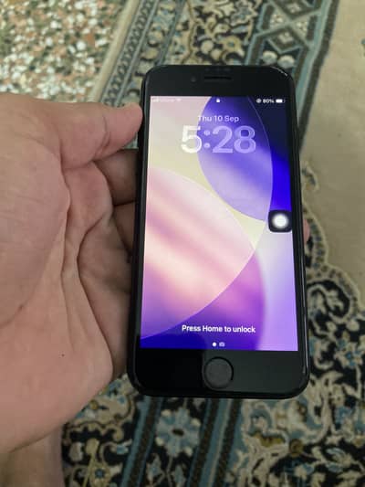 Apple iPhone SE