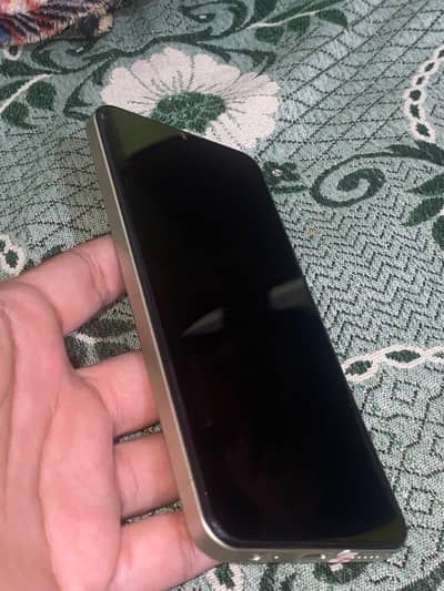 Vivo Y16