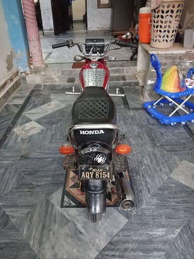 honda 125. . . 03026672380