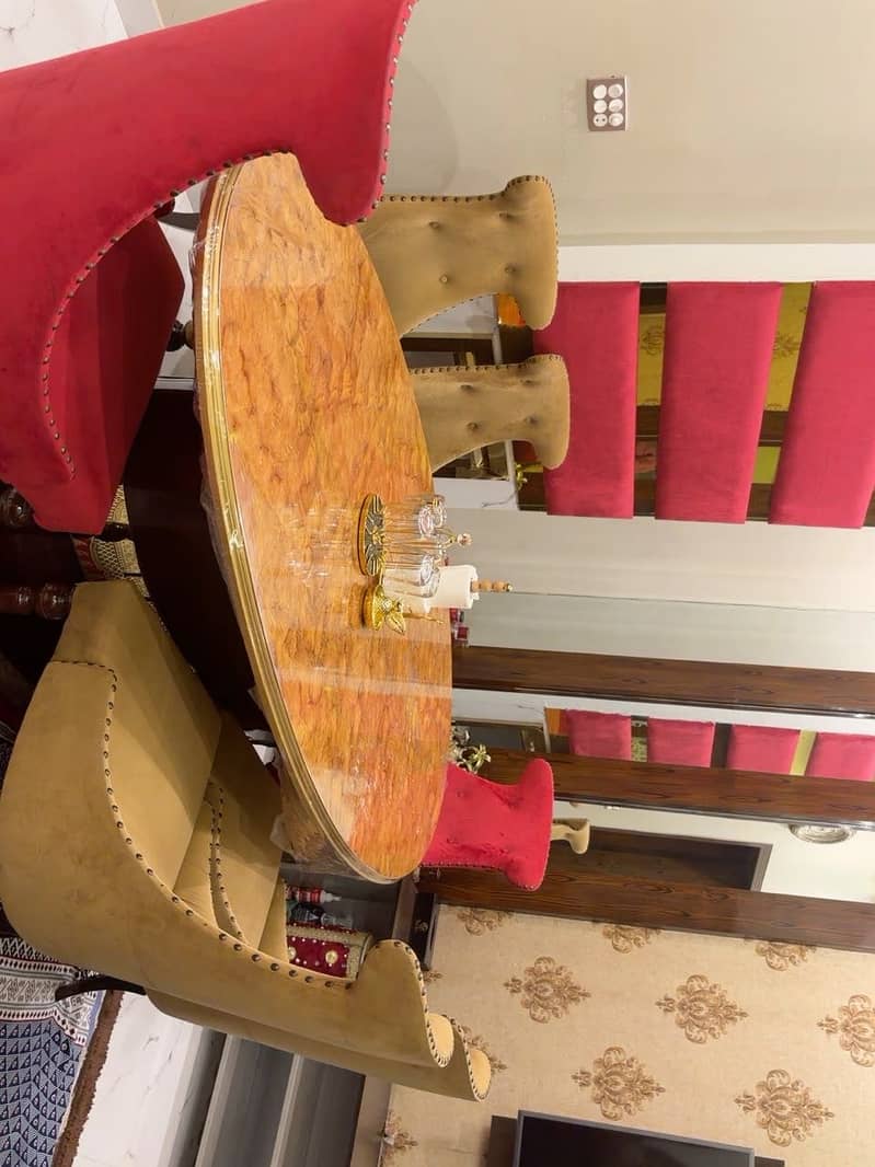 Luxury Dining Table 0