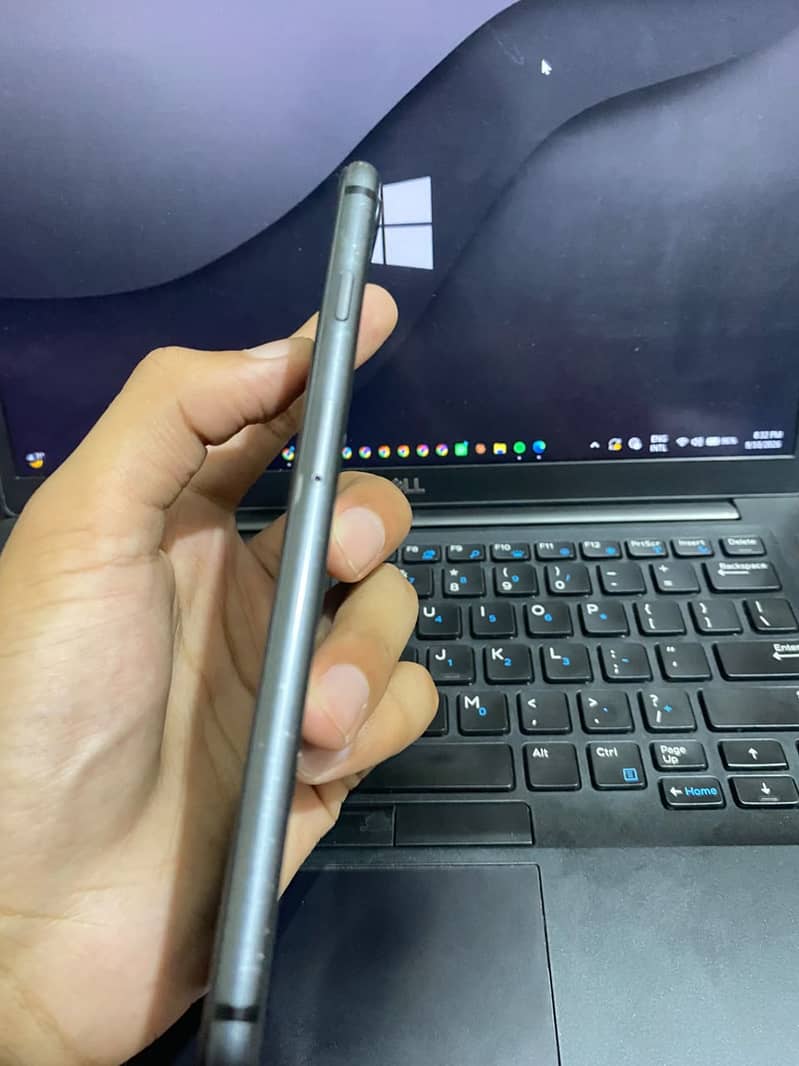 Apple iPhone 8 Plus 7