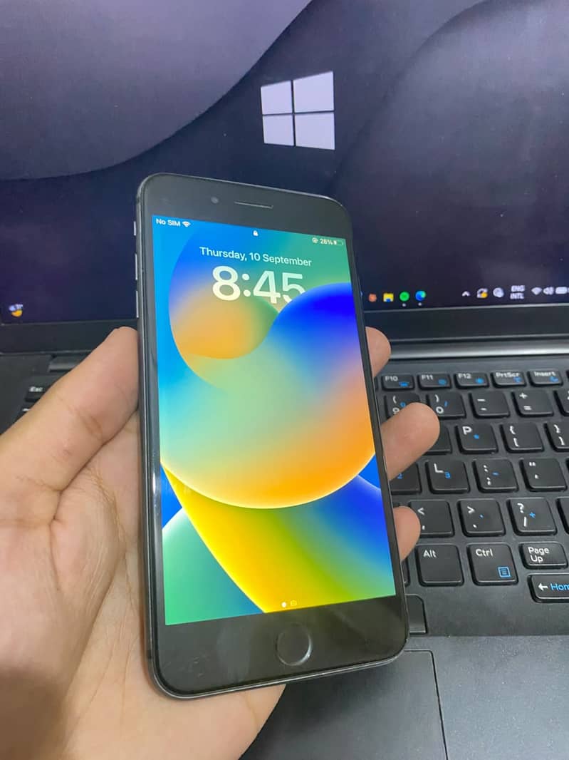 Apple iPhone 8 Plus 8
